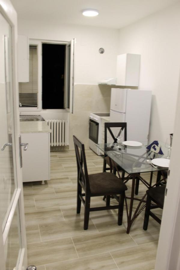 Apartment 51 - Bright, Spacious, Lux 1 Bedroom In The City Center - Stari Grad Belgrado Esterno foto
