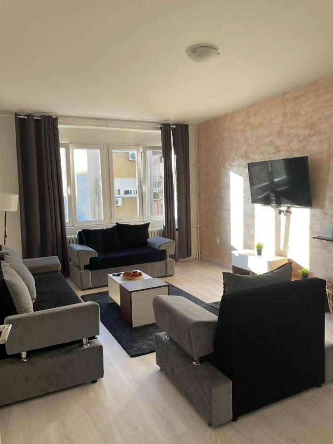 Apartment 51 - Bright, Spacious, Lux 1 Bedroom In The City Center - Stari Grad Belgrado Esterno foto